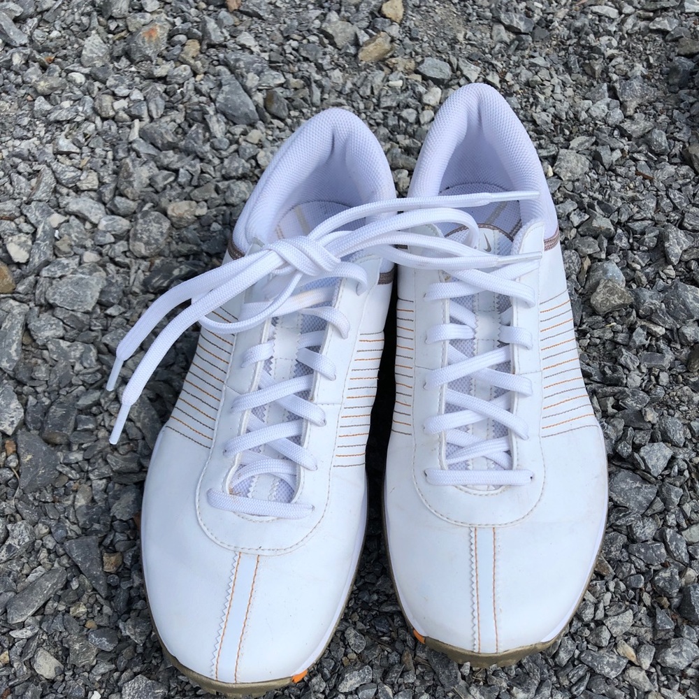 Women’s Nike golf shoes